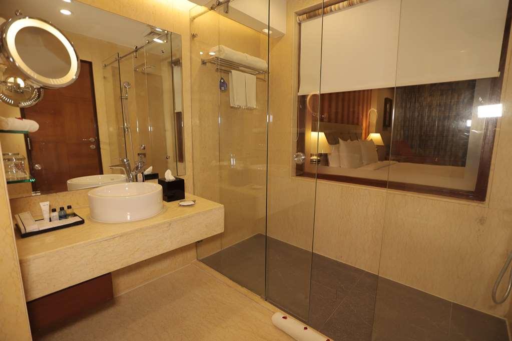 Radisson Blu Udaipur Palace Resort & Spa Pokoj fotografie